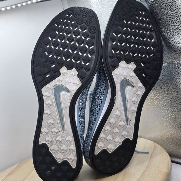 Size 11- Men’s Nike Flyknit Racer Running Shoes Multicolor Blueberry 526628-102 - Picture 8 of 11